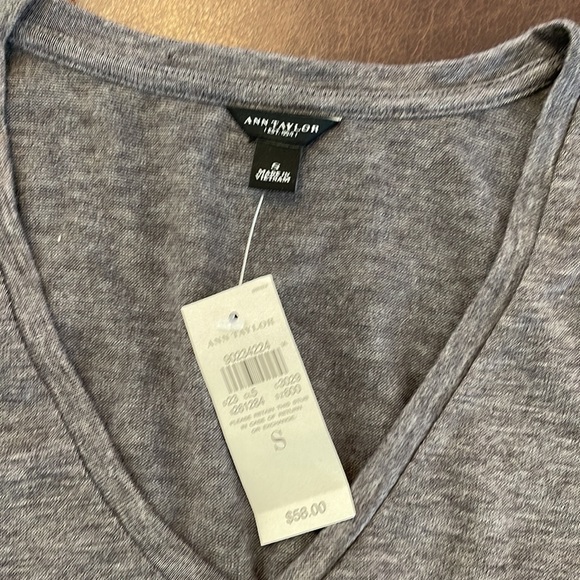 Ann Taylor charcoal gray sweater with flattering ruching - Picture 3 of 4